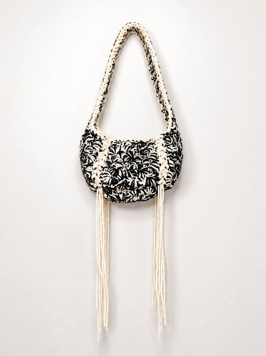 Fringe muse bag (Noir black and white)