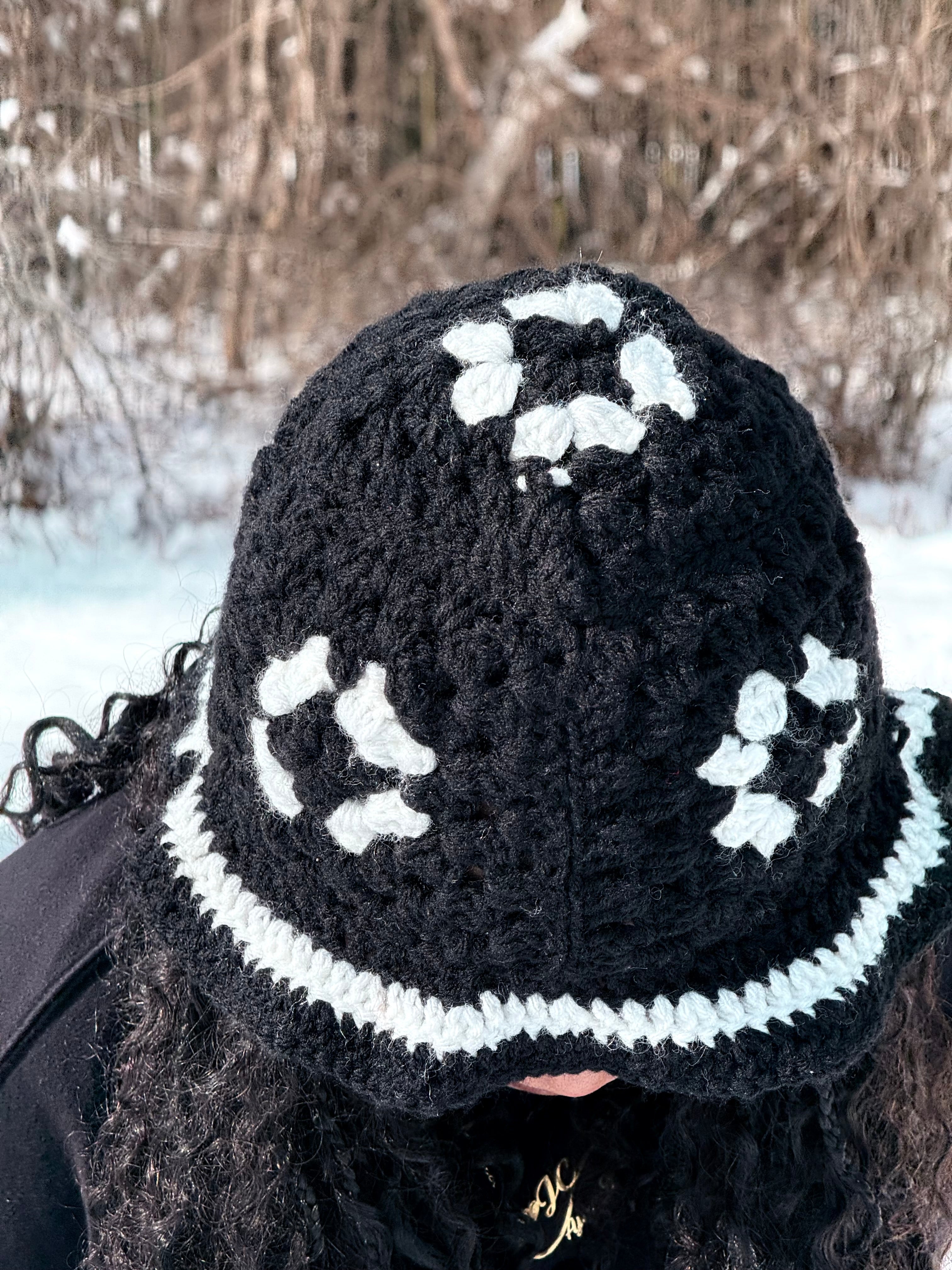 Shadow flower bucket hat