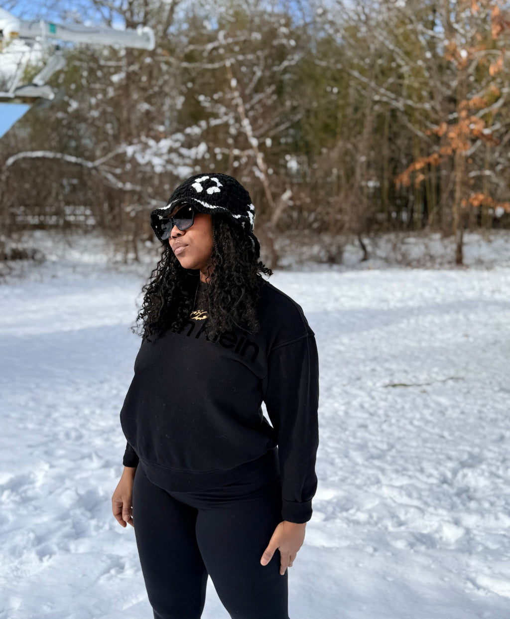 Shadow flower bucket hat
